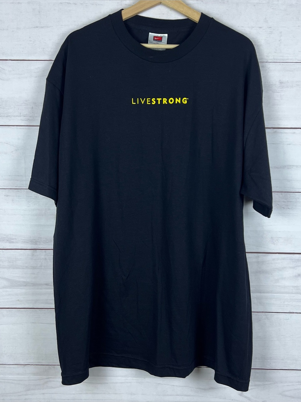VINTAGE NIKE LIVESTRONG LANCE ARMSTRONG FOUNDATION Y2K T-Shirt Mens XL